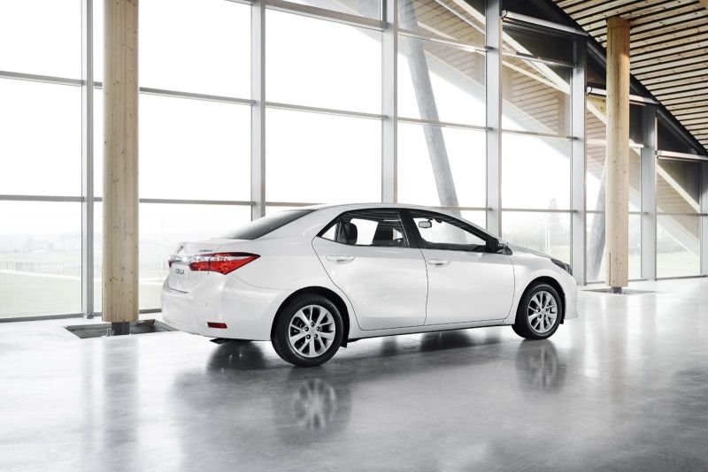 YEN TOYOTA COROLLA AVRUPA VERSYONU GALER