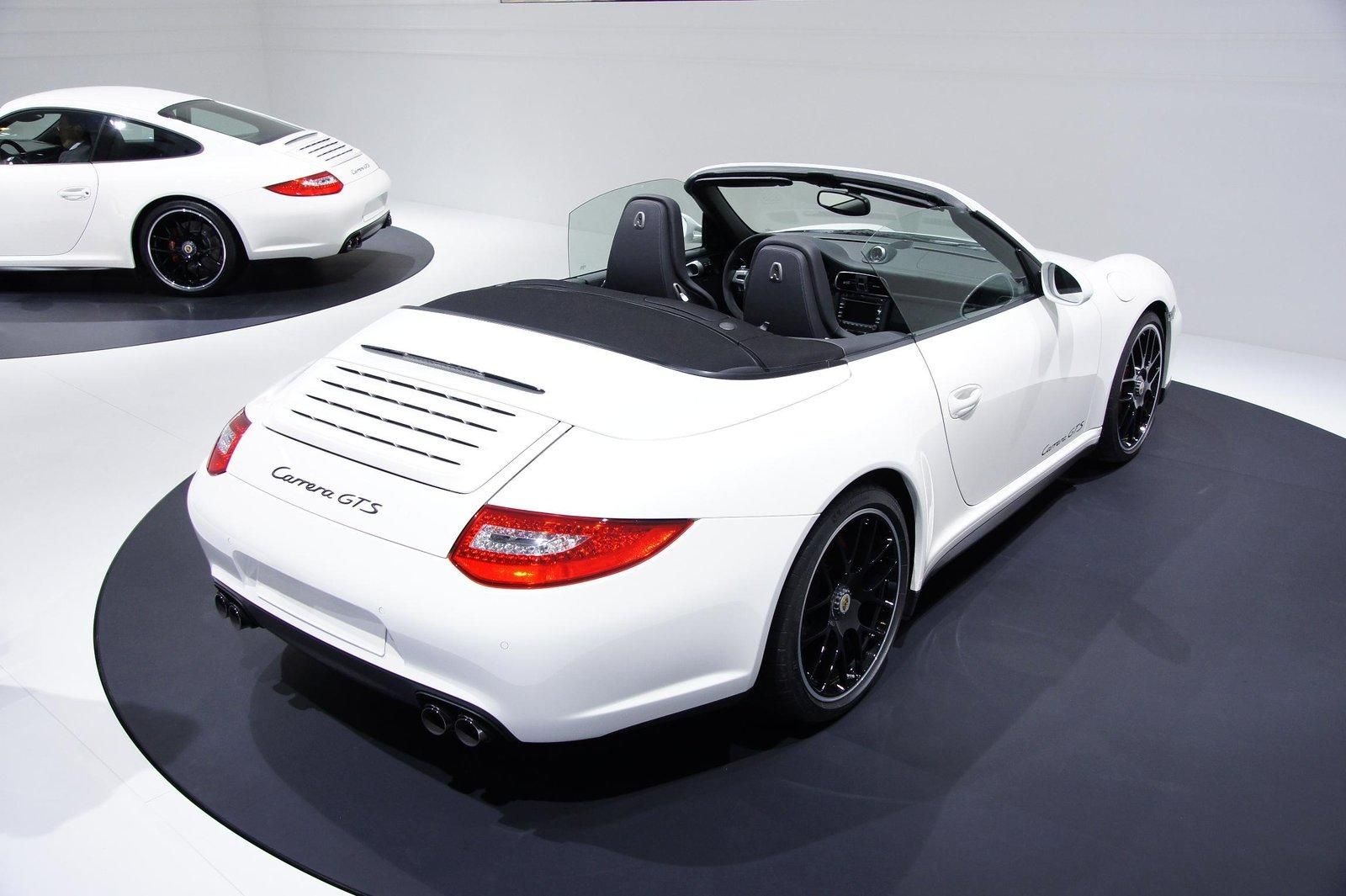 PORSCHE CARRERA GTS (2011) GALER