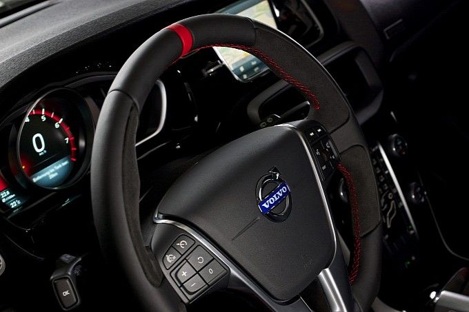 VOLVO V40 P�RELL� ED�T�ON HE�CO SPORT�V GALER�