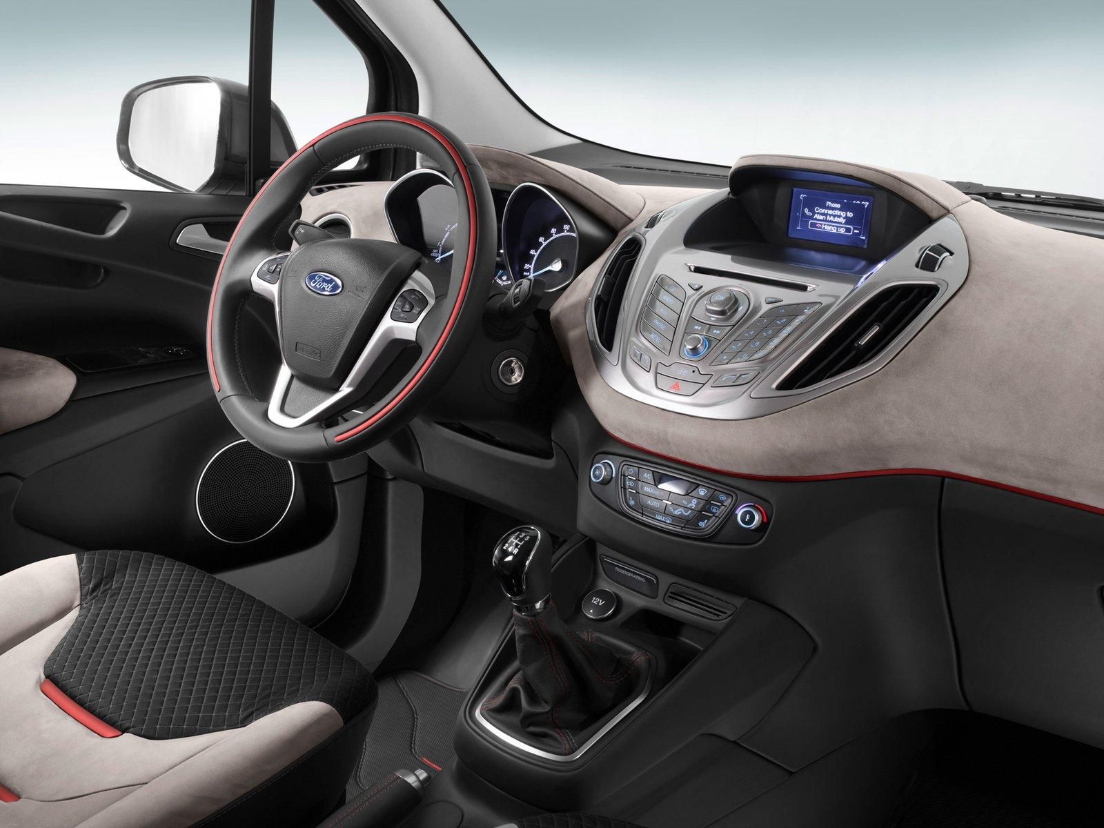 YEN 2013 Ford Tourneo Courier GALER